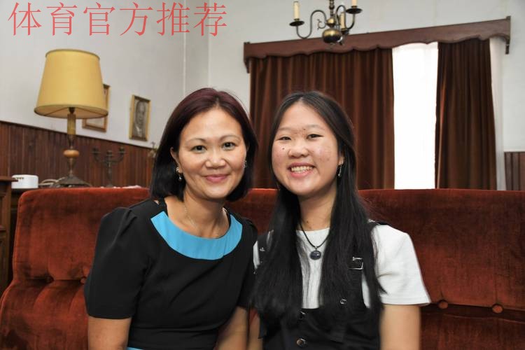 张剑会见毛里求斯青年和体育部部长